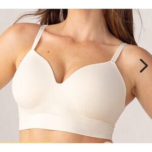 Brand New True Kind Women's 4XL Beige Supportive Comfort Wireless Shaping Bra